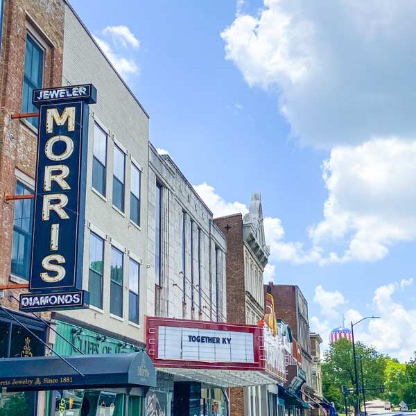 Morris Jewelry and TogetherKY courtesy BG Area Chamber of Commerce